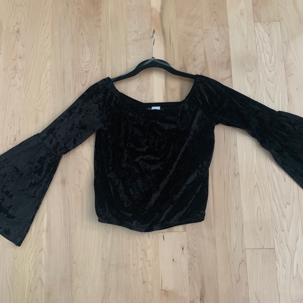 M black Velvet Bell Sleeve over shoulder top